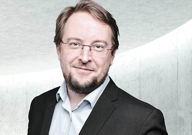 Xavier Martinet, director Dacia | Maşinile se vor scumpi foarte mult odată cu Euro 7. Dacia va deveni şi mai atractivă. Marca românească pregăteşte cel puţin patru noi modele după anul 2024, iar primul din noua serie va fi viitorul Duster I