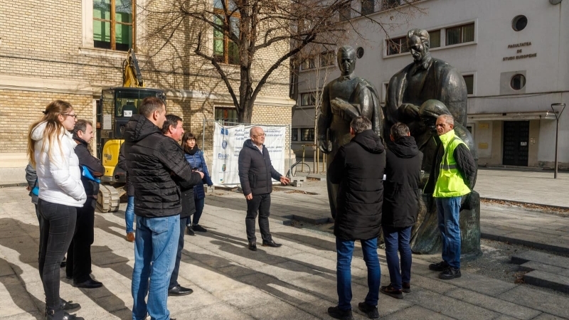 CLUJUL CIVIC | Circul media al poziționărilor, repoziționărilor și a subpoziționărilor, iscat în jurul statuii Școlii Ardelene a arătat și la dezbaterea de duminică pe temă, că falia dintre corifeii filocraților naționaliști oldschoo