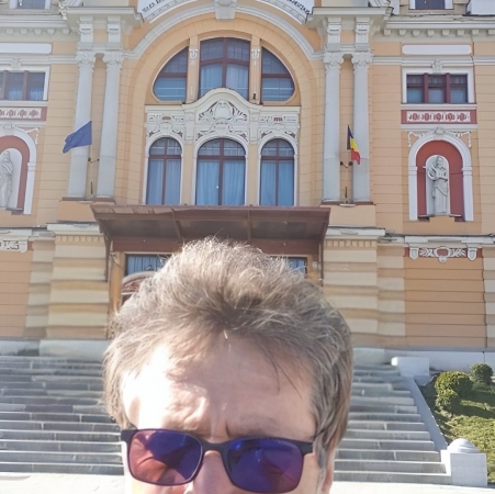 CLUJ-NAPOCA | Emanuel Petran - ,,Om cu teatru în cap”!