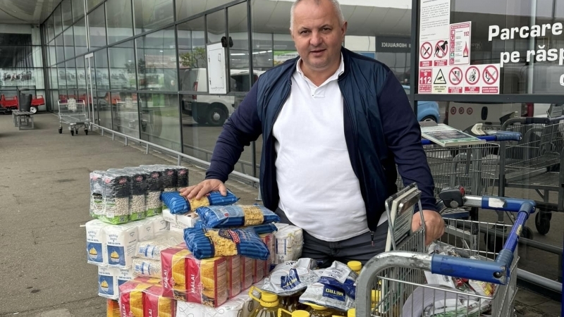 CÂMPIA TURZII | Avram GAL - Pregătiri feerice pentru sărbătorile pascale: Bucurie pentru familii nevoiașe*