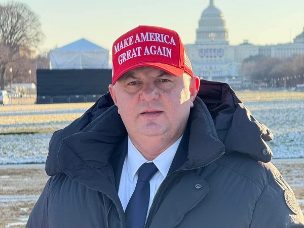 Avram M. GAL - Dreptul sacru de a alege: Esența democrației, dincolo de dispute politice