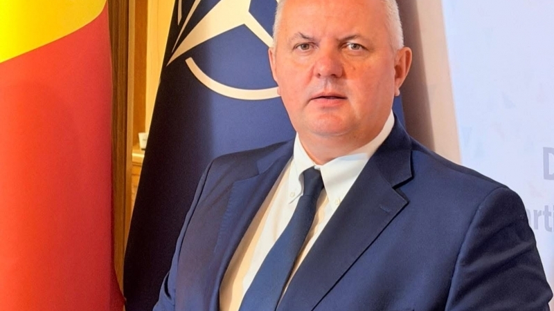 Avram M. GAL - România începe să-și ia destinul economic în propriile mâini: start la mina de sare de la Ploscoș