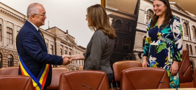 CLUJ-NAPOCA | Întrevedere cu Ofițerul Comercial al Ambasadei S.U.A. în Sala de sticlă a Primăriei