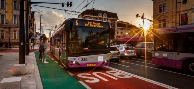 CLUJ-NAPOCA | Sprijin pentru pensionari cu privire la transportul public gratuit. A fost majorat plafonul de la care se acordă abonamente gratuite 