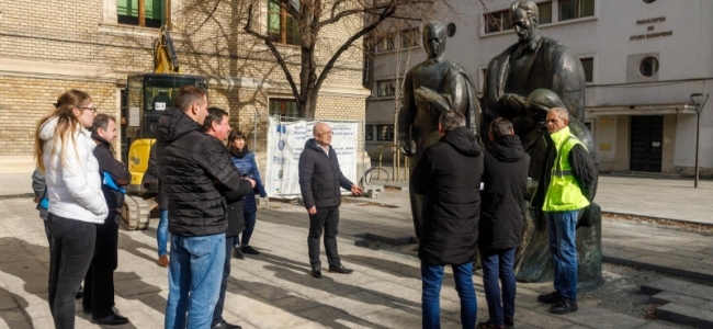 CLUJUL CIVIC | Circul media al poziționărilor, repoziționărilor și a subpoziționărilor, iscat în jurul statuii Școlii Ardelene a arătat și la dezbaterea de duminică pe temă, că falia dintre corifeii filocraților naționaliști oldschoo