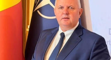 Avram M. GAL - România începe să-și ia destinul economic în propriile mâini: start la mina de sare de la Ploscoș